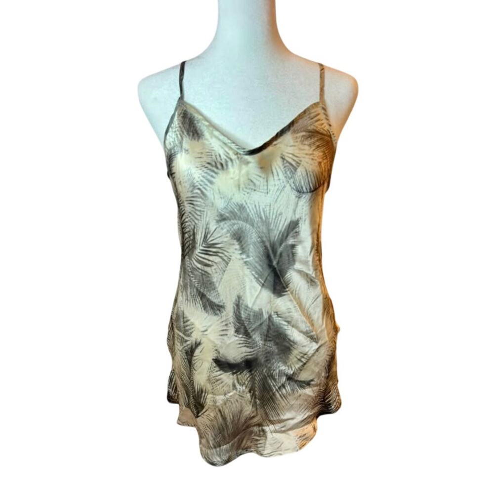 NWT Intimissimi Silk top front and back V neck. in cream w/Black Print sz. M